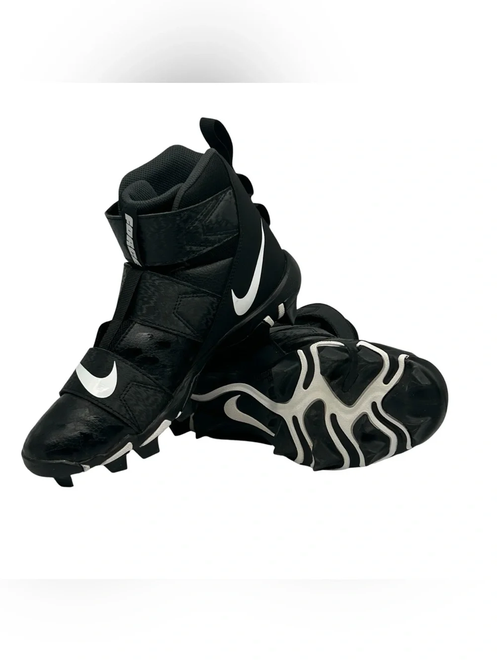 Nike Force Savage Shark 2 Mens Youth Size 6Y Football Cleats